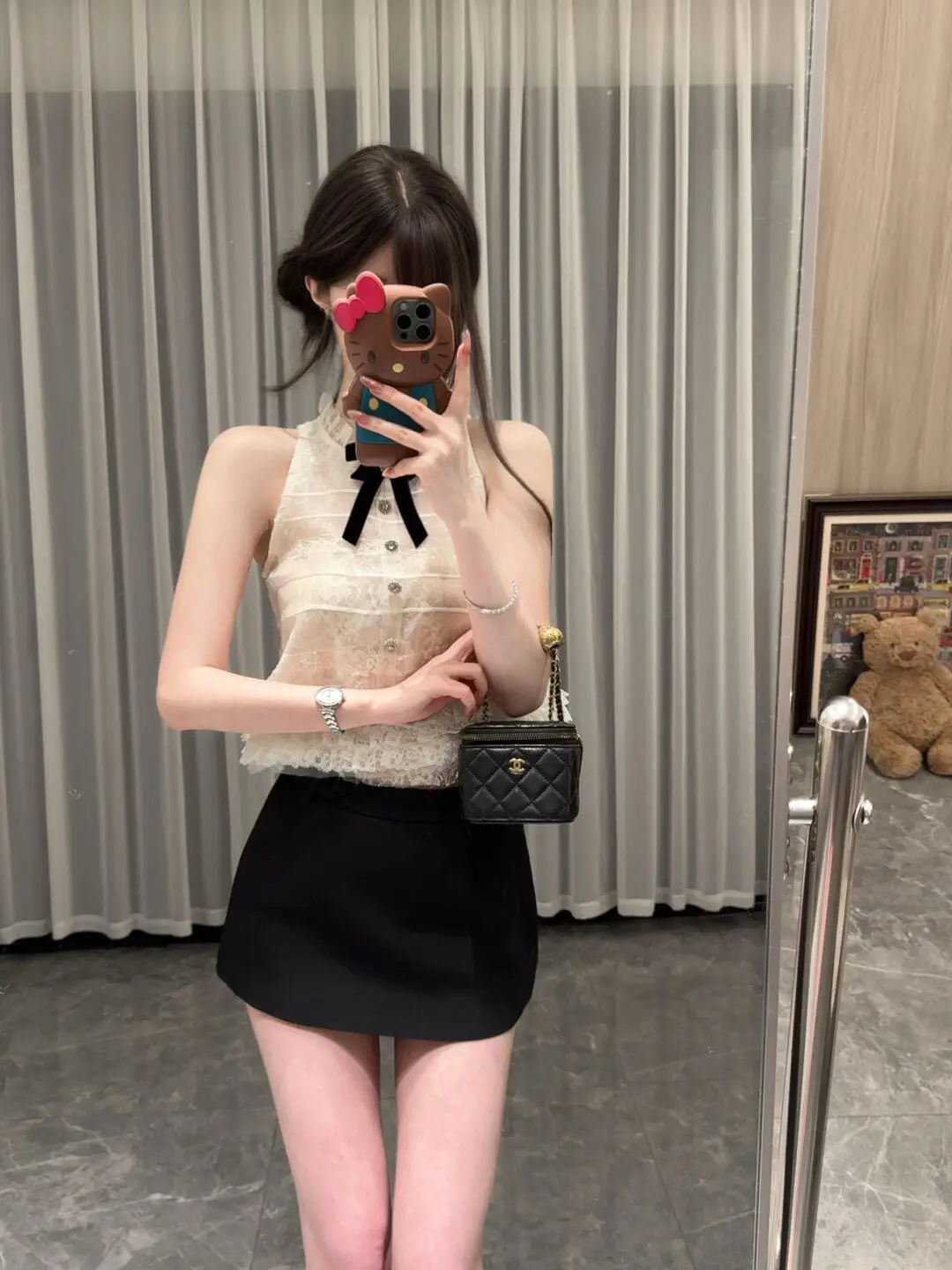Stunning Korean Style Women's Set Beautiful Lace Trim Shiny Euro Organza Sleeveless Top Half Skirt One Whole Set
Stunning Korean Style Women's Set Beautiful Lace Trim Shiny Euro Organza Sleeveless Top Half Skirt One Whole Set