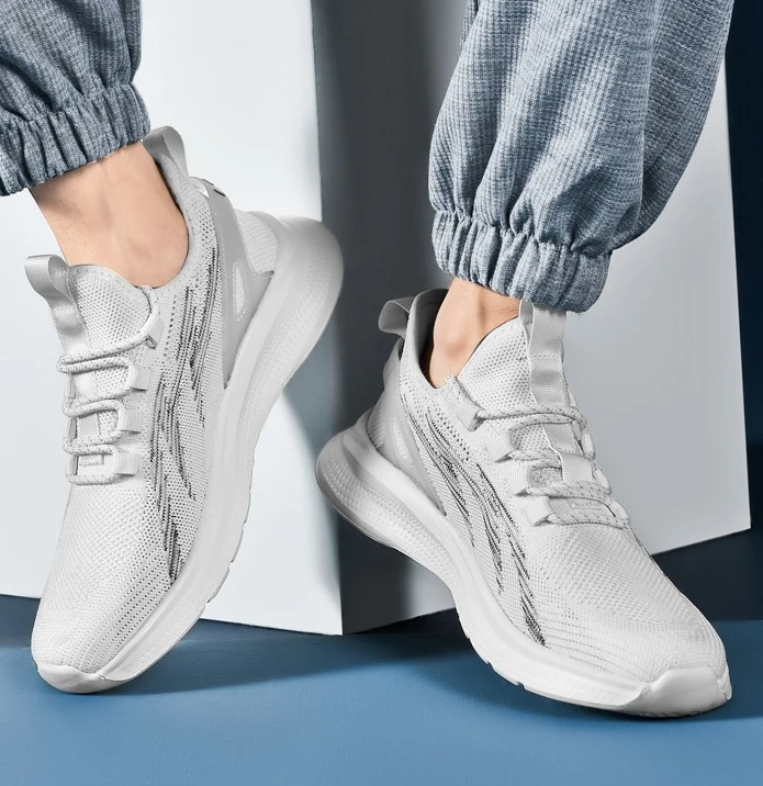 Мужская летняя дышащая обувь большого размера с низким берцем и круглым носком, сверхлегкая, на шнуровке, новая модная повседневная спортивная обувь одного цвета
Мужская летняя дышащая обувь большого размера с низким берцем и круглым носком, сверхлегкая, на шнуровке, новая модная повседневная спортивная обувь одного цвета