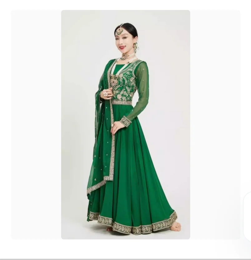 Exotic Indian Dance Costume Women's Ethnic Dance Big Swing Dress Vest Sari Set
Exotic Indian Dance Costume Women's Ethnic Dance Big Swing Dress Vest Sari Set