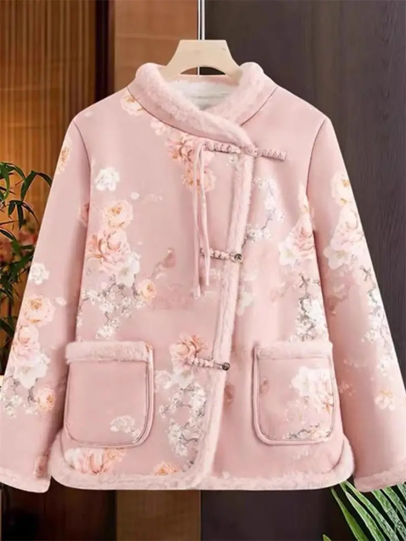 2025 New Chinese Style Women's Winter Qipao Coat - Thick Velvet Jacket with Mandarin Collar & Slant Closure, Warm Outerwear G144
2025 New Chinese Style Women's Winter Qipao Coat - Thick Velvet Jacket with Mandarin Collar & Slant Closure, Warm Outerwear G144