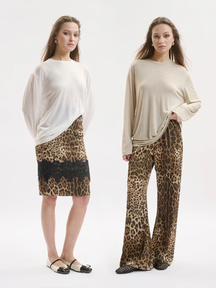 MAIMAI Casual Silk Long Sve round Ne T-irt Comfortable Breathable Lazy Feeling Women's Spring Faion Loose Fit Top
MAIMAI Casual Silk Long Sve round Ne T-irt Comfortable Breathable Lazy Feeling Women's Spring Faion Loose Fit Top