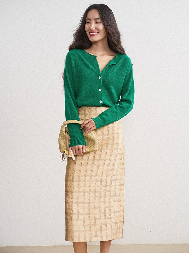 Юбка миди прямого кроя с 3D-плиссировкой и разрезом, уникальный дизайн, простая формула, полиэстер
Юбка миди прямого кроя с 3D-плиссировкой и разрезом, уникальный дизайн, простая формула, полиэстер