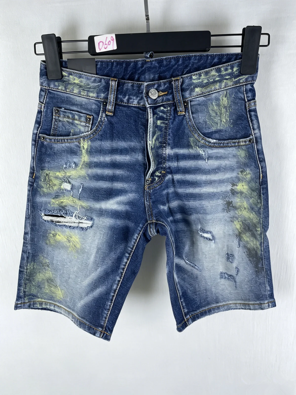 D609 Summer New Men's Jeans Washed Ripped Patch Paint Slim-fit Micro-elastic Blue Denim Shorts for Men
D609 Summer New Men's Jeans Washed Ripped Patch Paint Slim-fit Micro-elastic Blue Denim Shorts for Men