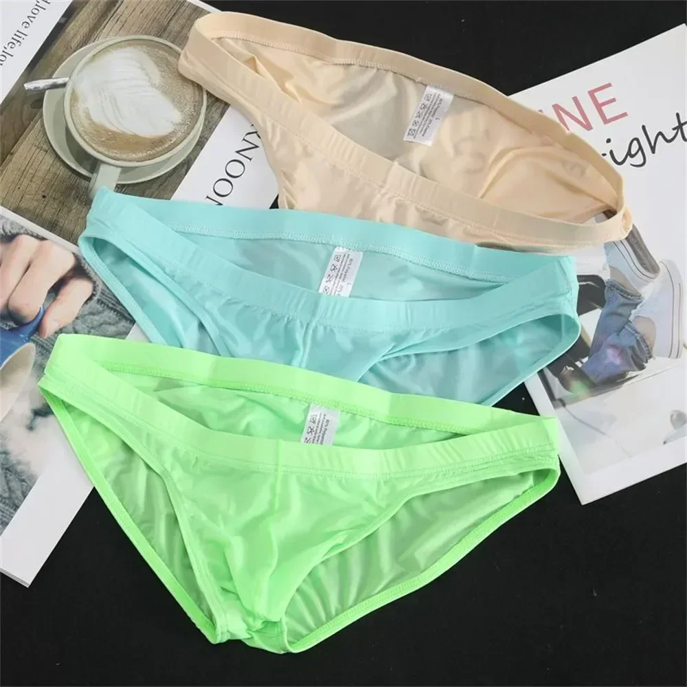 Ice Silk Shorts Panties Transparent Sport Solid Underpants Male Briefs Low Quick-dry Color Underwear Breathable Waist Men's 2pcs
Ice Silk Shorts Panties Transparent Sport Solid Underpants Male Briefs Low Quick-dry Color Underwear Breathable Waist Men's 2pcs