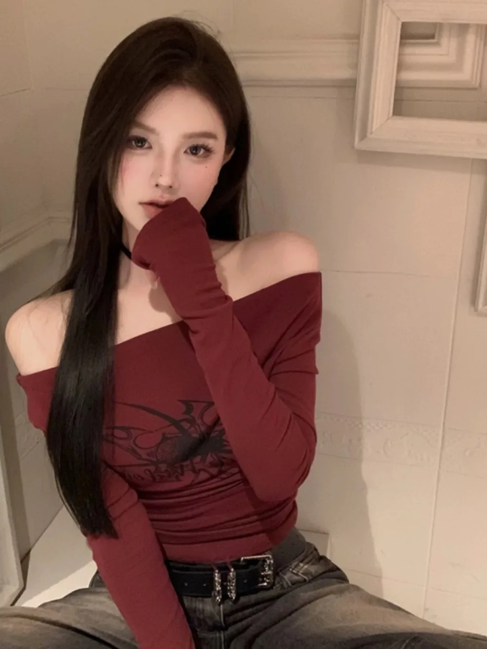 Y2K Long Sleeve T Shirt Women Gothic Grunge Off Shoulder Crop Tops Streetwear Punk Casual Tees Vintage Spring Female T-Shirts
Y2K Long Sleeve T Shirt Women Gothic Grunge Off Shoulder Crop Tops Streetwear Punk Casual Tees Vintage Spring Female T-Shirts