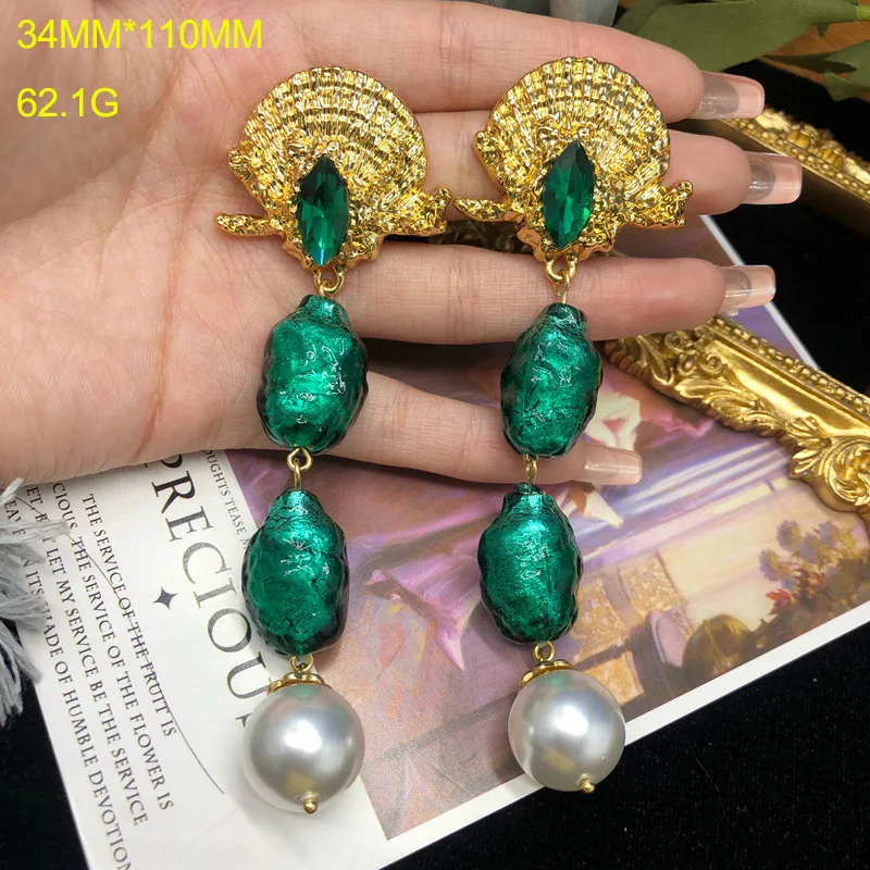 Vintage Emerald Earrings Glass Bead Pendant High-End Pearl Long Shoulder-sweeping Earrings Jewelry Birthday Gifts for Women
Vintage Emerald Earrings Glass Bead Pendant High-End Pearl Long Shoulder-sweeping Earrings Jewelry Birthday Gifts for Women