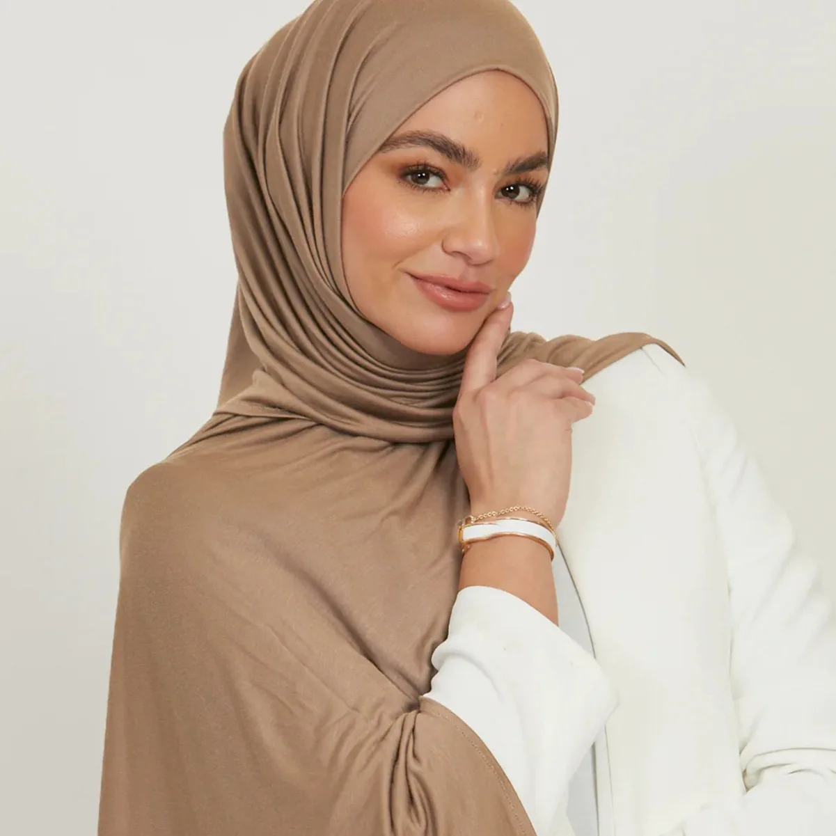 Modal Cotton Jersey Hijab Scarf For Muslim Women Shawl Stretchy Easy Plain Hijabs Scarves Headscarf African Woman Turban Ramadan
Modal Cotton Jersey Hijab Scarf For Muslim Women Shawl Stretchy Easy Plain Hijabs Scarves Headscarf African Woman Turban Ramadan