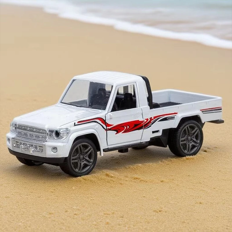 1:32 alloy Land Cruiser car model pull back pickup truck children's toy display static casting model.
1:32 alloy Land Cruiser car model pull back pickup truck children's toy display static casting model.