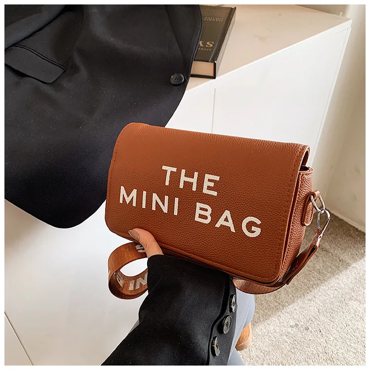 Unique Minimalist Square Bag for Women, Personalized Shoulder & Crossbody Purse, Chic Small Day Bag, Stylish New Arrival
Unique Minimalist Square Bag for Women, Personalized Shoulder & Crossbody Purse, Chic Small Day Bag, Stylish New Arrival