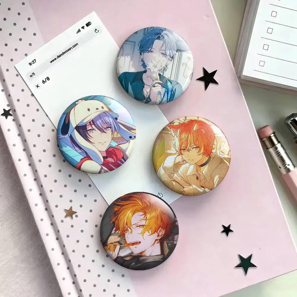Akito Shinonome Toya Aoyagi Vivid BAD SQUAD Laser Badge Creative Pins Brooch for Bag Clothes Hat Decor Gifts Fans Collect
Akito Shinonome Toya Aoyagi Vivid BAD SQUAD Laser Badge Creative Pins Brooch for Bag Clothes Hat Decor Gifts Fans Collect