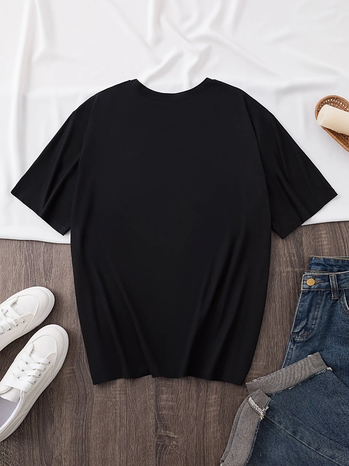 Women's Casual Short Sleeve T-Shirt - Vibrant "HAPPYNESS IS PLAYING BINGO" Print, Lightweight Polyester
Women's Casual Short Sleeve T-Shirt - Vibrant "HAPPYNESS IS PLAYING BINGO" Print, Lightweight Polyester