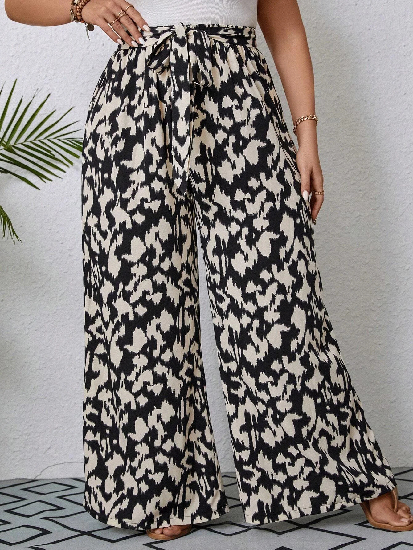 plus Size Women's Floral Print High Waist Belted Summer Pants Ladies Casual Wide Leg Trousers
plus Size Women's Floral Print High Waist Belted Summer Pants Ladies Casual Wide Leg Trousers