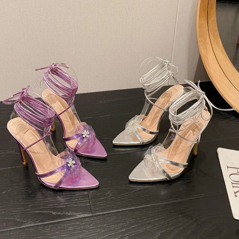 New Summer Women's High Heel Sandals with Rhinestones and Flowers, Pointed Open Toe Cross Strap High Heels
New Summer Women's High Heel Sandals with Rhinestones and Flowers, Pointed Open Toe Cross Strap High Heels