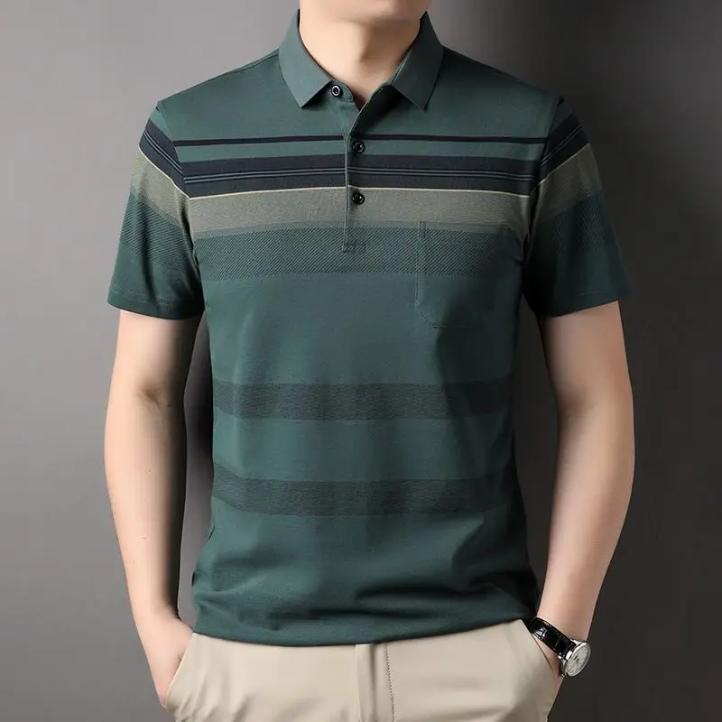 2023 Men's T-shirt Turn-down Collar Collar Silky Cotton Real Pocket Summer Short Sleeve Polo Striped Button Casual Tops
2023 Men's T-shirt Turn-down Collar Collar Silky Cotton Real Pocket Summer Short Sleeve Polo Striped Button Casual Tops