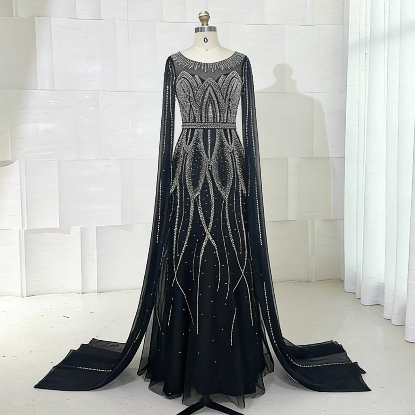 Роскошное вечернее платье Eshaut&Bridal для женщин с рукавами-накидками, расшитое бисером, для торжественных мероприятий, в арабском стиле Дубай, длинное выпускное платье, на заказ, 2026
Роскошное вечернее платье Eshaut&Bridal для женщин с рукавами-накидками, расшитое бисером, для торжественных мероприятий, в арабском стиле Дубай, длинное выпускное платье, на заказ, 2026