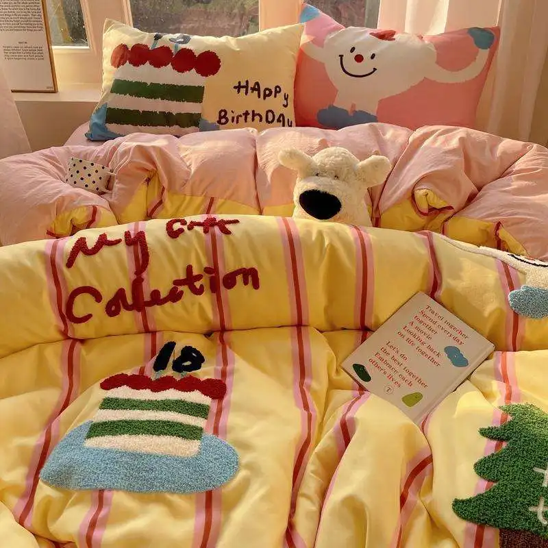 Washed Cotton Cartoon Embroidered Bedding Set Dormitory Student Three-Piece Set Princess Style Quilt Cover Sheet Pillowcase
Washed Cotton Cartoon Embroidered Bedding Set Dormitory Student Three-Piece Set Princess Style Quilt Cover Sheet Pillowcase