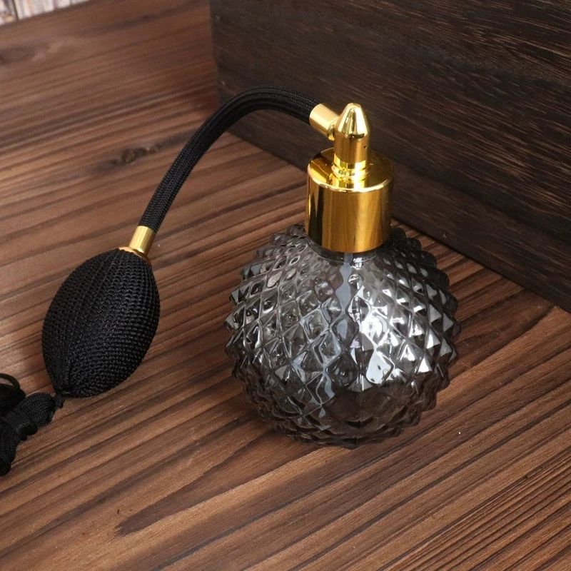 100ml Crystal Art Vintage Style Empty Refillable Perfume Atomizer Tassel Spray Bitter Bottle With Air Bag Bar Tool
100ml Crystal Art Vintage Style Empty Refillable Perfume Atomizer Tassel Spray Bitter Bottle With Air Bag Bar Tool