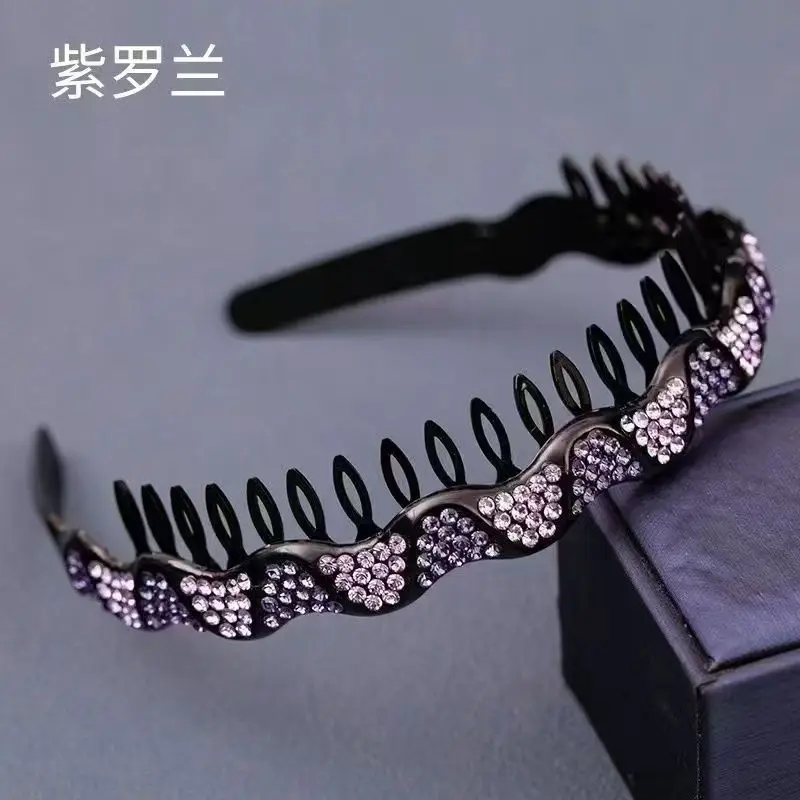 New Hair Headband with Rhinestones, Beautiful Korean Version, Simple and Versatile Headband, All Season Hair Accessory for Women
New Hair Headband with Rhinestones, Beautiful Korean Version, Simple and Versatile Headband, All Season Hair Accessory for Women