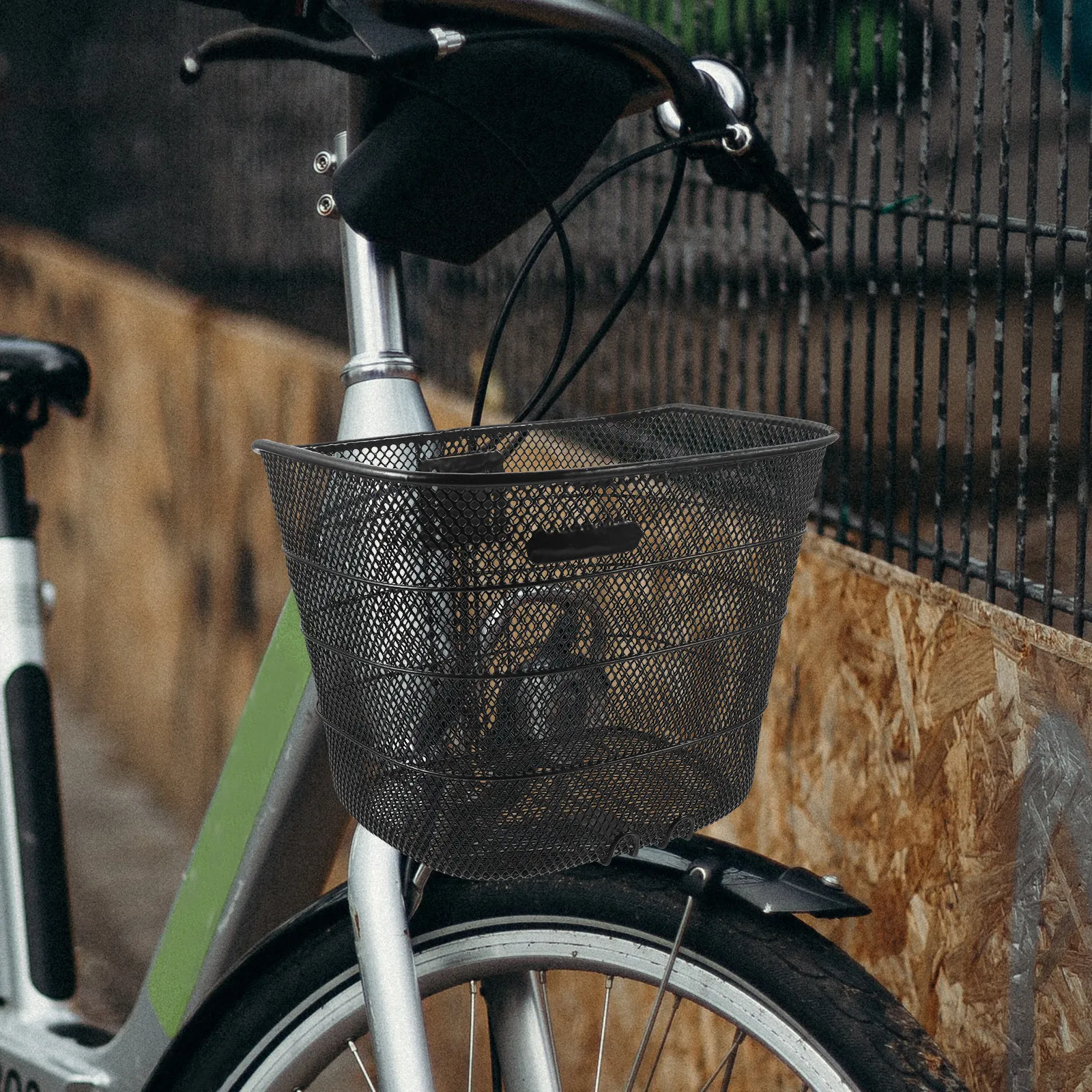 Bike Front Basket Metal Large Capacity Detachable Stable Handlebar Basket for Cycling Vegetable Storage Rear Bike Baskets
Bike Front Basket Metal Large Capacity Detachable Stable Handlebar Basket for Cycling Vegetable Storage Rear Bike Baskets