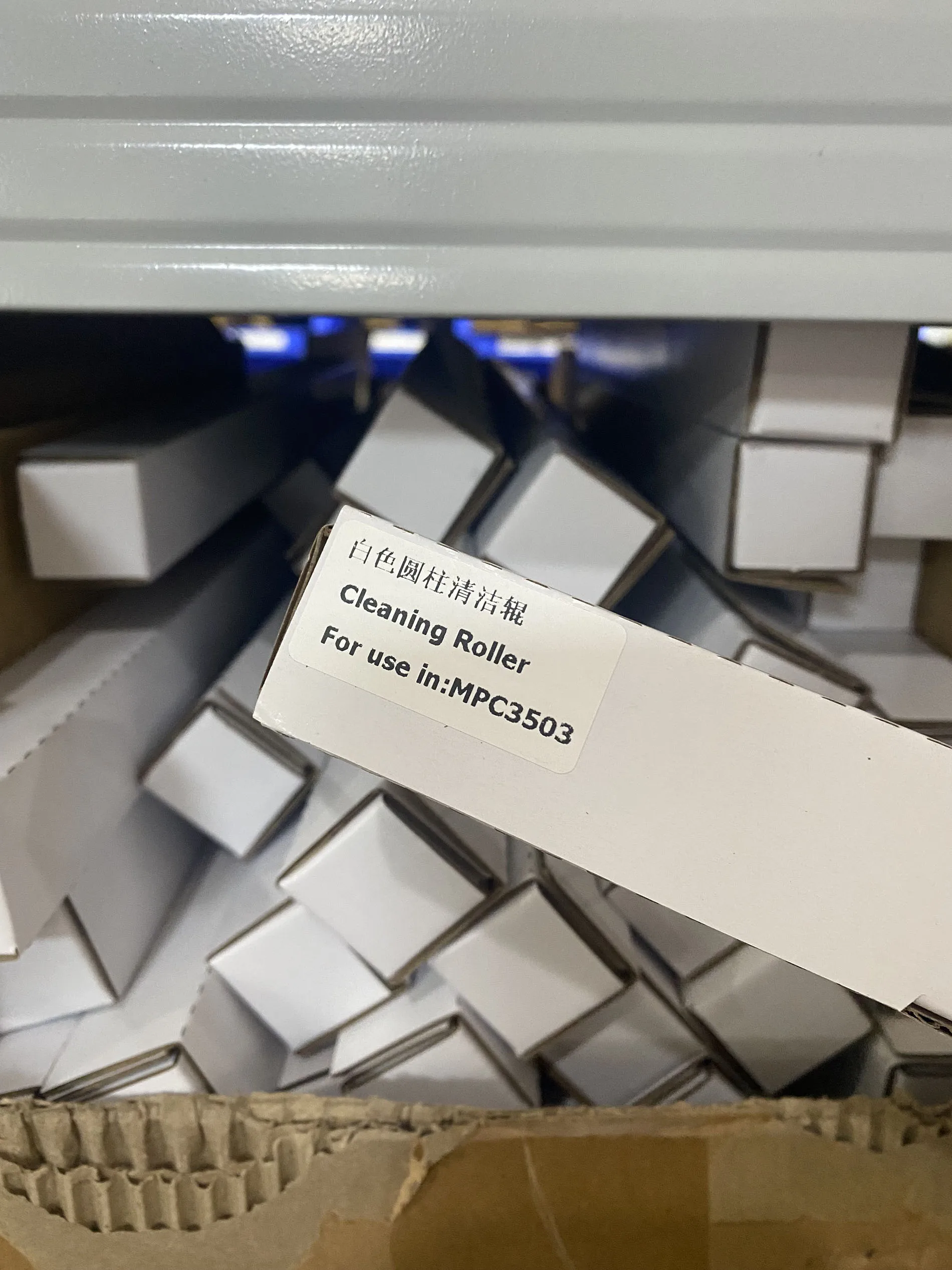 4 шт. зарядный чистящий ролик для Ricoh MP C3003 C4503 C5503 C6003 MPC3503
4 шт. зарядный чистящий ролик для Ricoh MP C3003 C4503 C5503 C6003 MPC3503