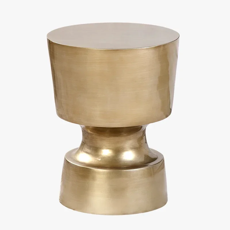 Роскошный приставной столик Brush Brass консольный столик Nordic Contemporary угловой журнальный столик
Роскошный приставной столик Brush Brass консольный столик Nordic Contemporary угловой журнальный столик