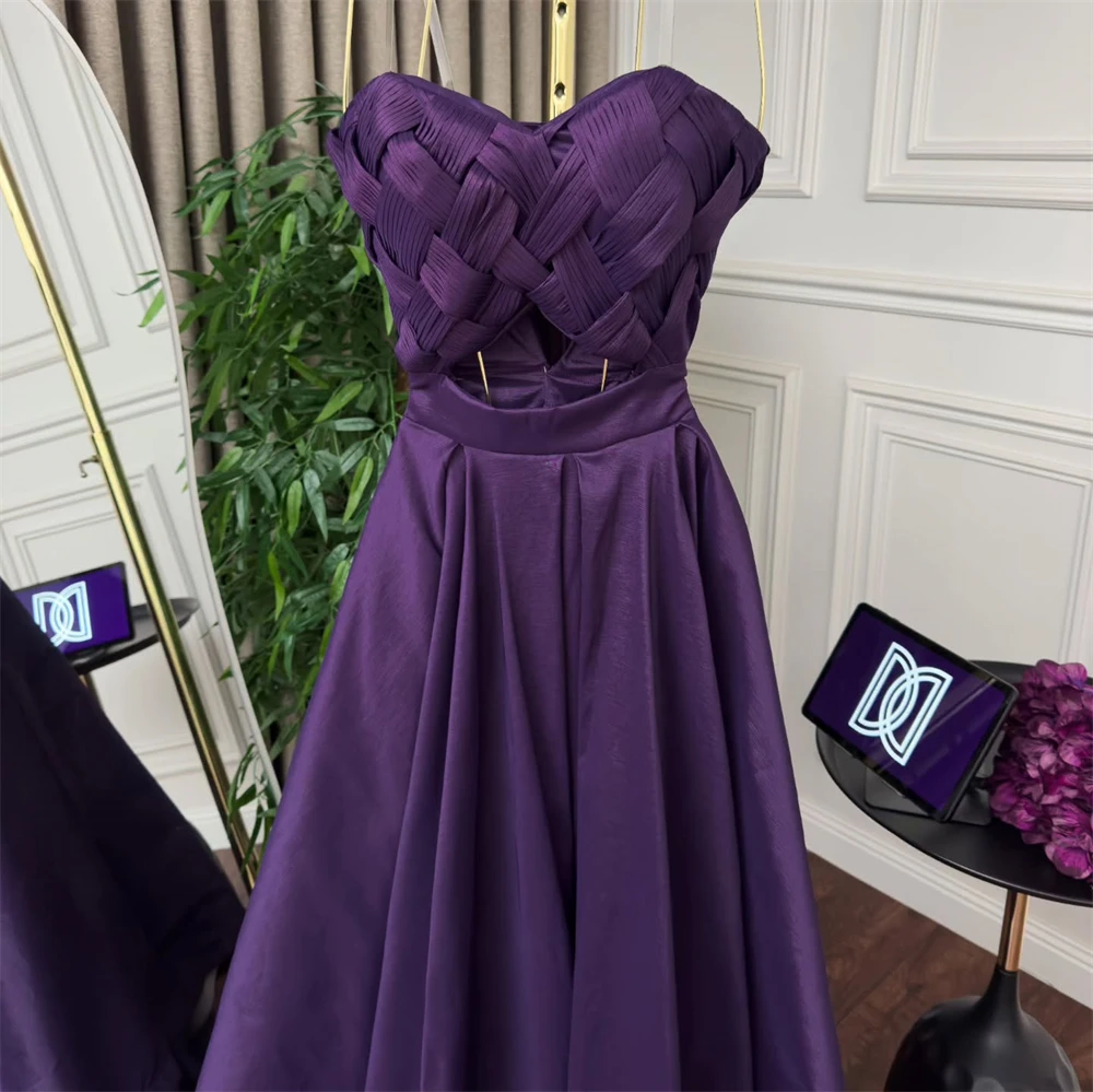 Customized Evening Dress Exquisite Purple Satin Strapless Sleeveless Prom Gowns Classic A-Line Floor Length Party Dresses
Customized Evening Dress Exquisite Purple Satin Strapless Sleeveless Prom Gowns Classic A-Line Floor Length Party Dresses