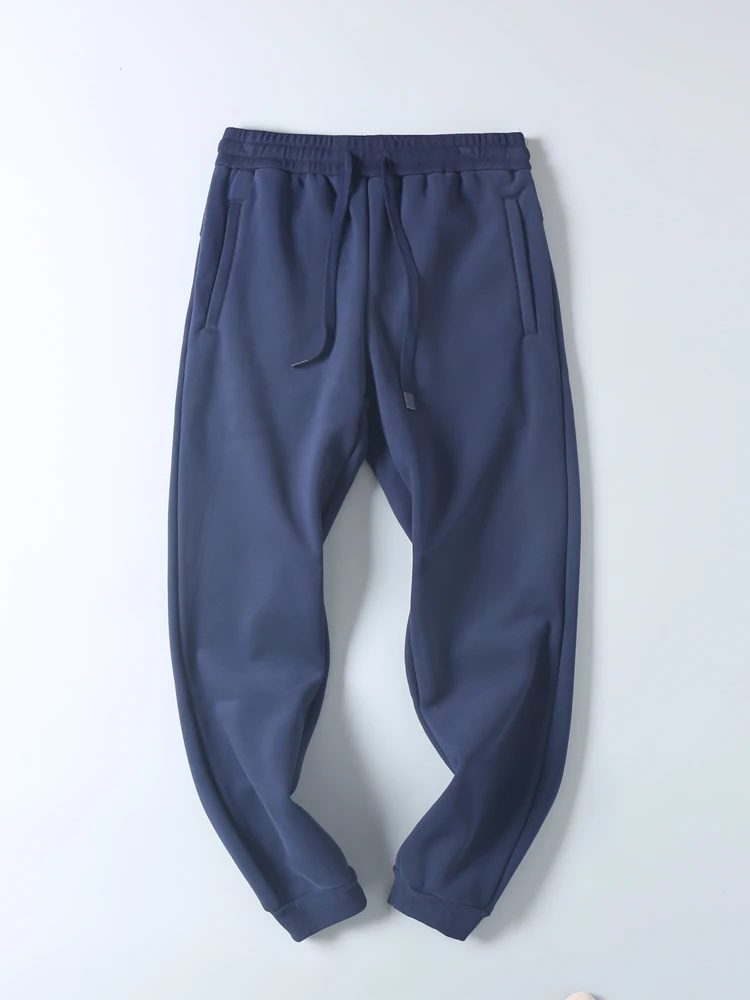 Мужские модные повседневные спортивные брюки на флисовой подкладке, осенне-зимние свободные удобные теплые трендовые брендовые длинные брюки
Мужские модные повседневные спортивные брюки на флисовой подкладке, осенне-зимние свободные удобные теплые трендовые брендовые длинные брюки