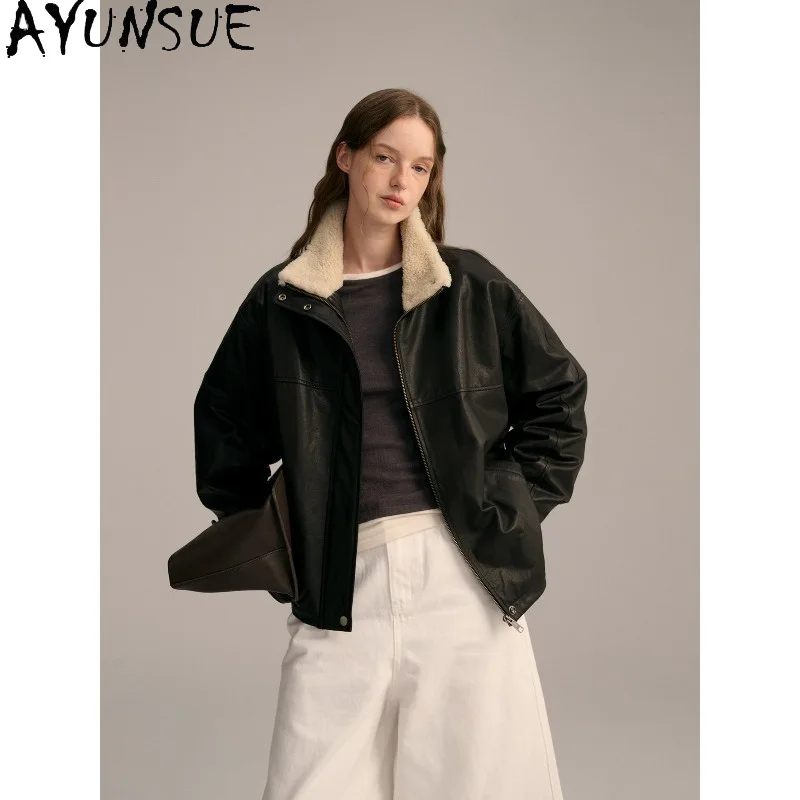 AYUNSUE Women's Real Leather Down Coats Vegetable-tanned Sheepskin Jacket 90% White Goose Down Coat Warm Fur Collar Outerwears
AYUNSUE Women's Real Leather Down Coats Vegetable-tanned Sheepskin Jacket 90% White Goose Down Coat Warm Fur Collar Outerwears