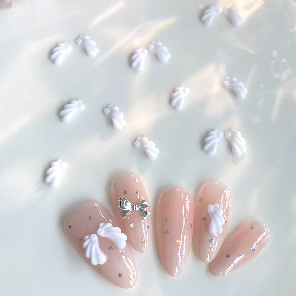 30Pcs Kawaii White 3D Acrylic Angel's Wings Nail Charms Cute Cartoon 3D Black And white Wing DIY Nail Decoration Nail Parts
30Pcs Kawaii White 3D Acrylic Angel's Wings Nail Charms Cute Cartoon 3D Black And white Wing DIY Nail Decoration Nail Parts