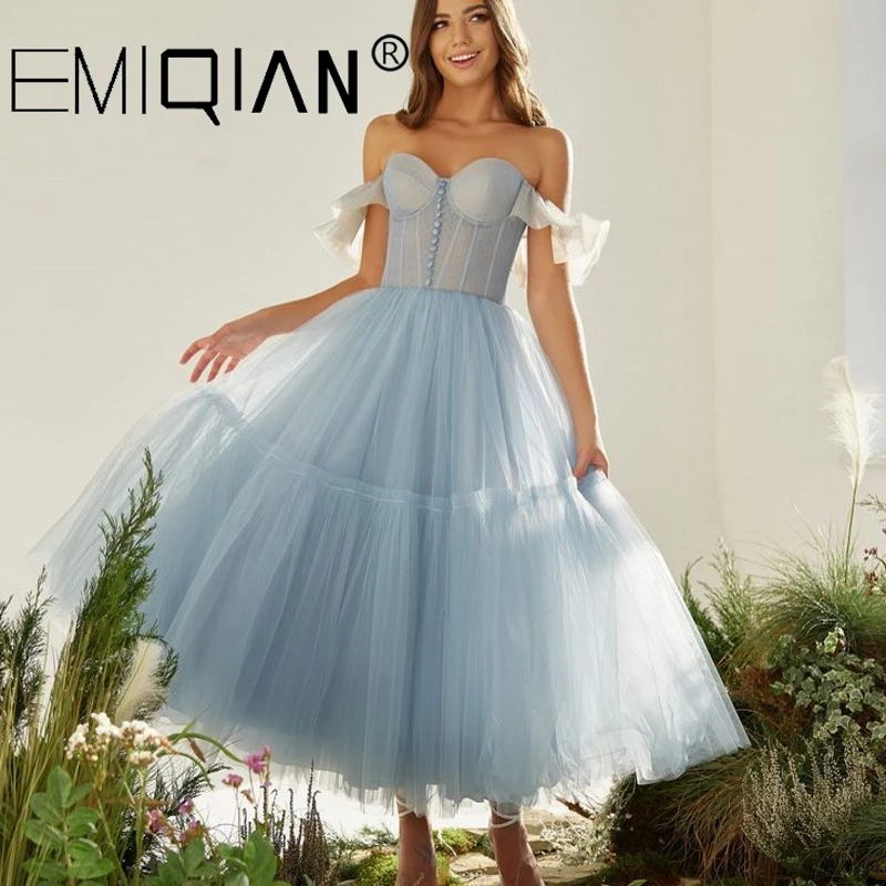 Light Blue Off Shoulder Short Prom Dresses Tiered Skirt A-Line Party Dresses Pleated Tea-Length Tulle Formal Gowns
Light Blue Off Shoulder Short Prom Dresses Tiered Skirt A-Line Party Dresses Pleated Tea-Length Tulle Formal Gowns