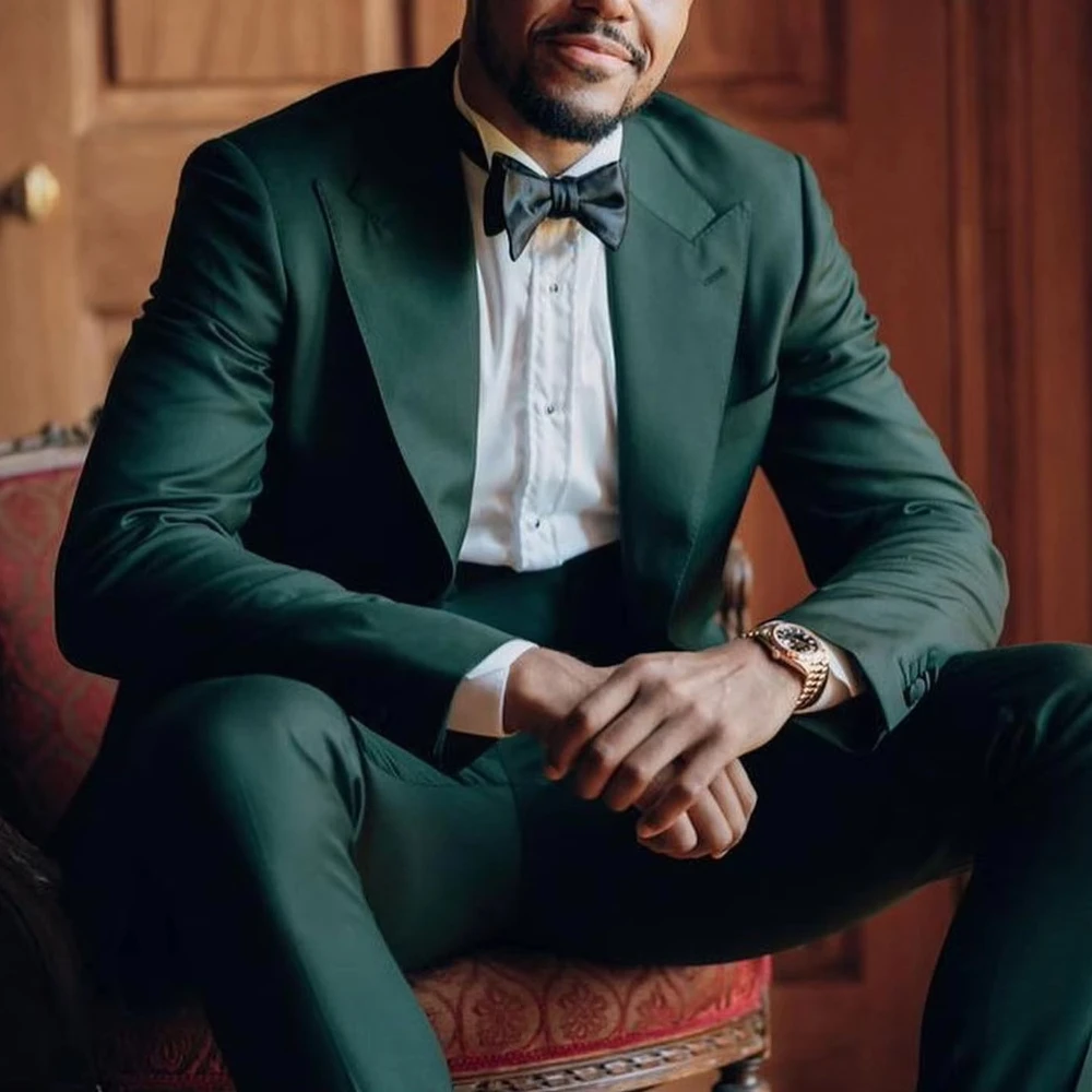 Green Suits for Men Peak Lapel Wedding Party Formal Tuxedos Bridegroom Solid Color Casual Suit 3 Pieces (Jacket+Pants+Vest)
Green Suits for Men Peak Lapel Wedding Party Formal Tuxedos Bridegroom Solid Color Casual Suit 3 Pieces (Jacket+Pants+Vest)