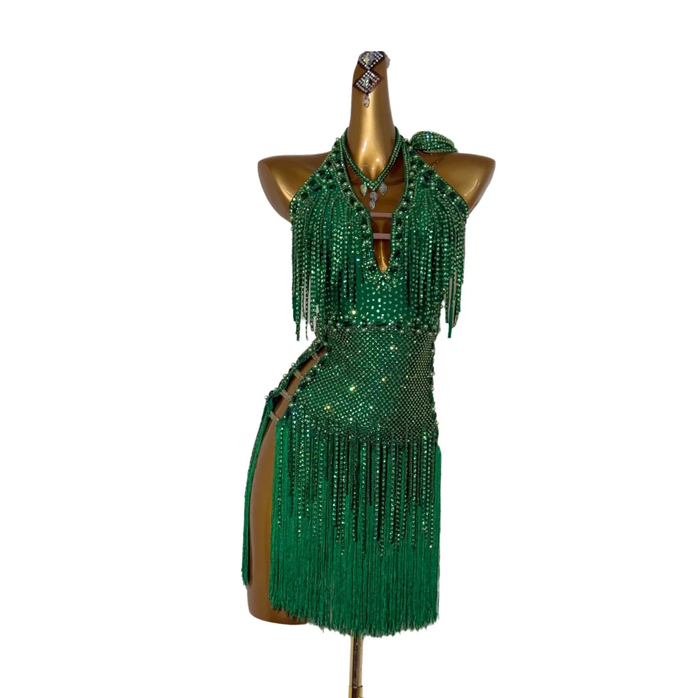Latin Dance AB Stone Female Adult Children High end Customized Slanted Tassel Skirt Dress Samba Performance Dress
Latin Dance AB Stone Female Adult Children High end Customized Slanted Tassel Skirt Dress Samba Performance Dress