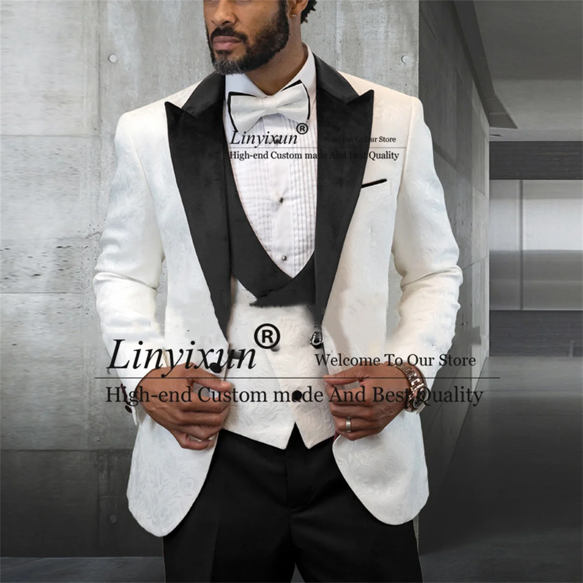 White Jacquard Wedding Suits For Men With Black Notched Lapel Groom Tuxedos 3 Pieces Sets Groomsmen Prom Blazer Costume Homme
White Jacquard Wedding Suits For Men With Black Notched Lapel Groom Tuxedos 3 Pieces Sets Groomsmen Prom Blazer Costume Homme