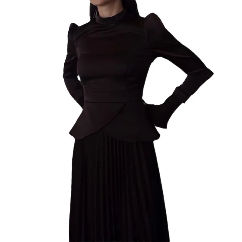 Spring 2025 Women's Fashionable Long Dress Two-Piece Set Halter Neck Banded Waist Elegant Commute Suitable for All Seasons
Spring 2025 Women's Fashionable Long Dress Two-Piece Set Halter Neck Banded Waist Elegant Commute Suitable for All Seasons