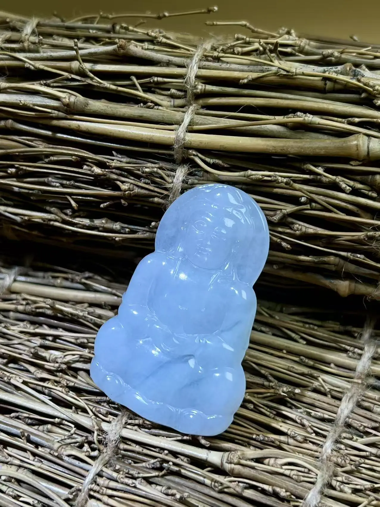 Мастер-дизайн нефритовой подвески ручной работы Ice-Muddy Guanyin - китайский ювелирный подарок на удачу и успехе, бесплатная доставка товаров
Мастер-дизайн нефритовой подвески ручной работы Ice-Muddy Guanyin - китайский ювелирный подарок на удачу и успехе, бесплатная доставка товаров