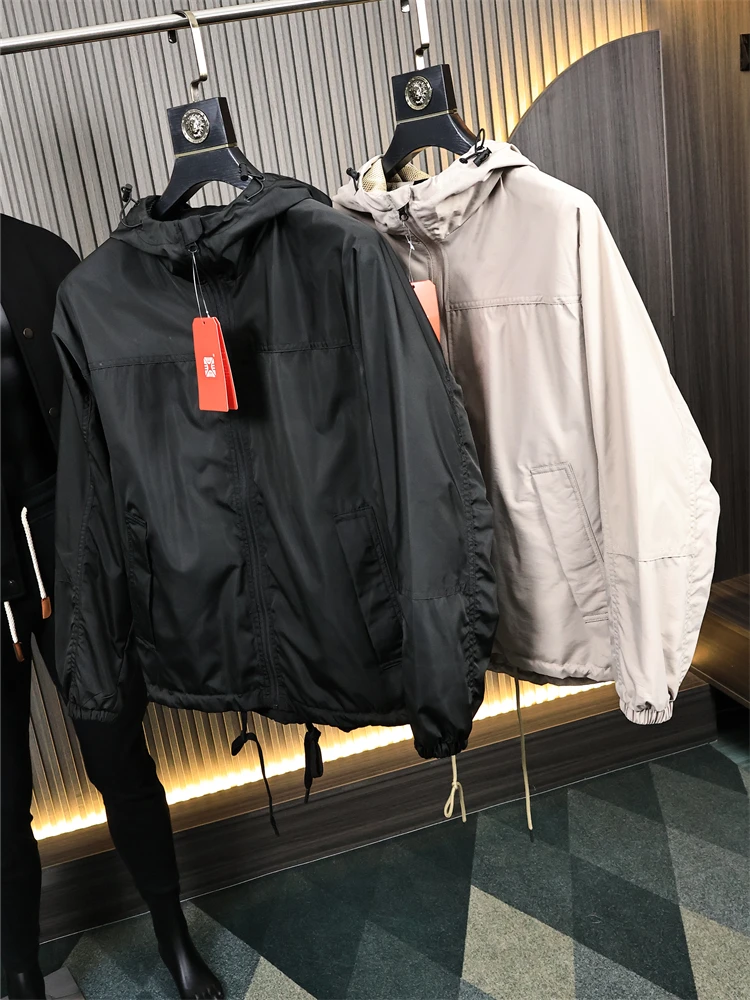 Outdoor Men's Windproof Waterproof Hooded Sport Jaet Pure Color Spring Anti-tear Utili Faionable Loose Fit Youth Jaet
Outdoor Men's Windproof Waterproof Hooded Sport Jaet Pure Color Spring Anti-tear Utili Faionable Loose Fit Youth Jaet