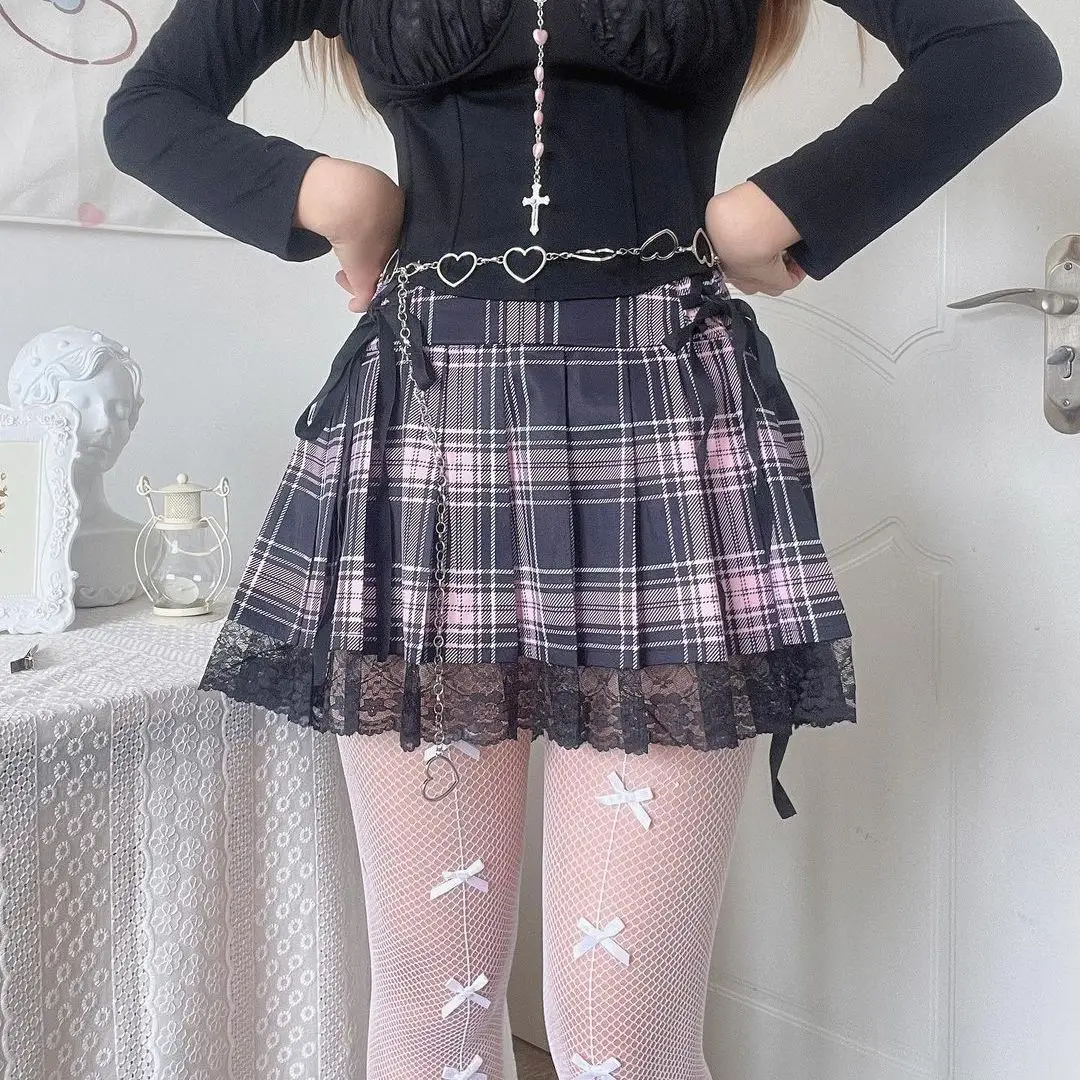 Pink Lace Patchwork Plaid Skirt High Waist Mini Goth Emo Skirts Woman Y2K Aesthetic Vintage Gothic Dark Tie Up Pleated Skirt
Pink Lace Patchwork Plaid Skirt High Waist Mini Goth Emo Skirts Woman Y2K Aesthetic Vintage Gothic Dark Tie Up Pleated Skirt
