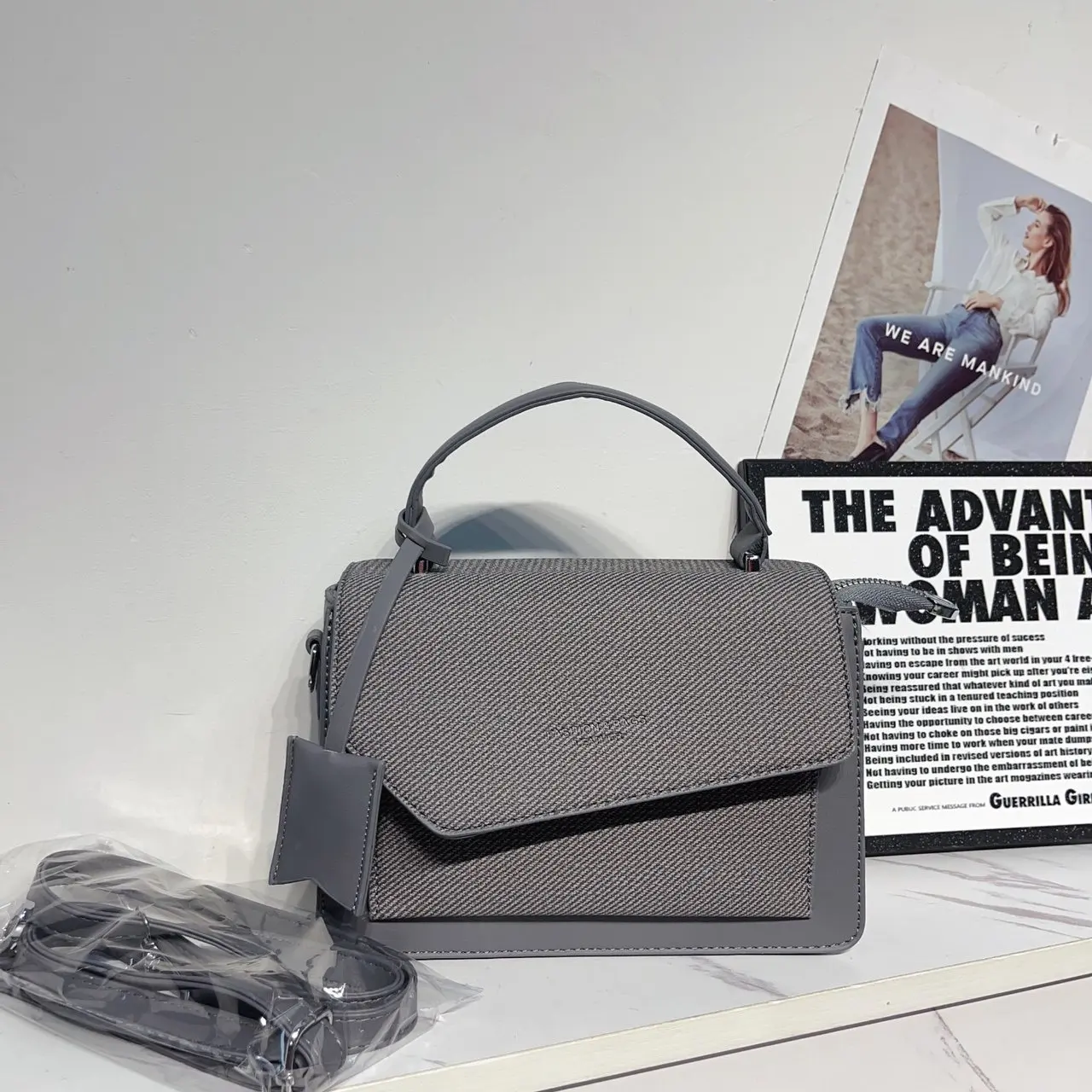 Elegant Women's Leather Designer Tote Bag Classic Luxury Shoulder Handbag Fashion Crossbody For Everyday Life
Elegant Women's Leather Designer Tote Bag Classic Luxury Shoulder Handbag Fashion Crossbody For Everyday Life