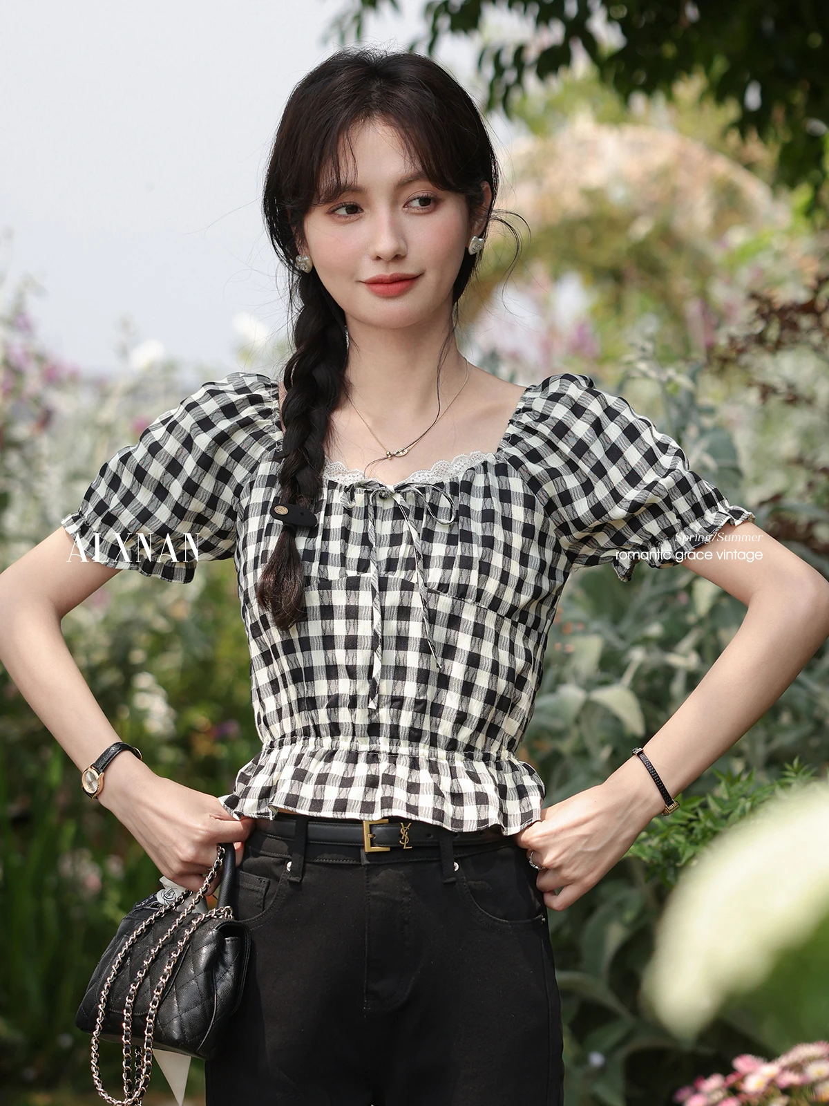 ALXNAN Women's Plaid Shirt Elegant Short Sleeve Blouses 2025 Summer Slim-fit Puff Sleeves Lace Bow Design Tops Ladies New L55208
ALXNAN Women's Plaid Shirt Elegant Short Sleeve Blouses 2025 Summer Slim-fit Puff Sleeves Lace Bow Design Tops Ladies New L55208
