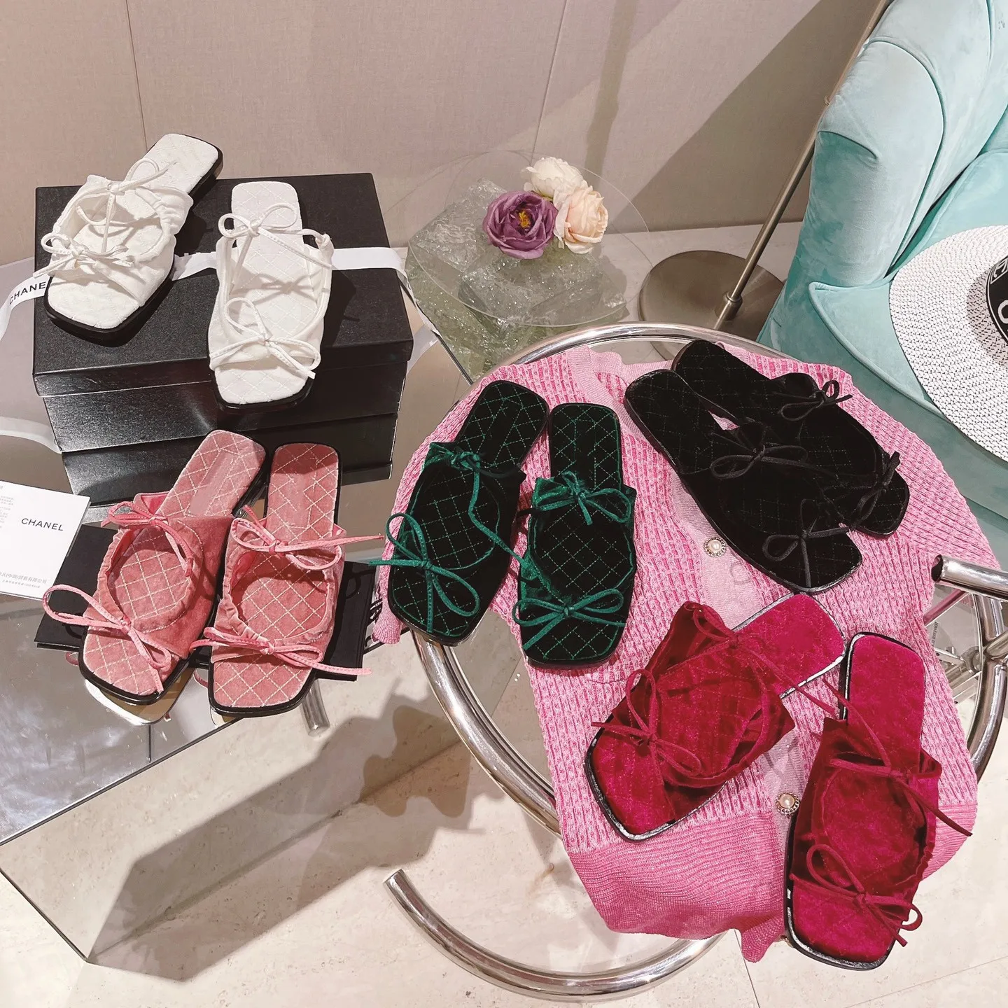 Sweet Buterfly Knot Sandals 2023 INS Hot Sale Women Shoes Open Toe Slippers Soft Flat Heel Slip on Pump Shallow Zapatillas Mujer
Sweet Buterfly Knot Sandals 2023 INS Hot Sale Women Shoes Open Toe Slippers Soft Flat Heel Slip on Pump Shallow Zapatillas Mujer