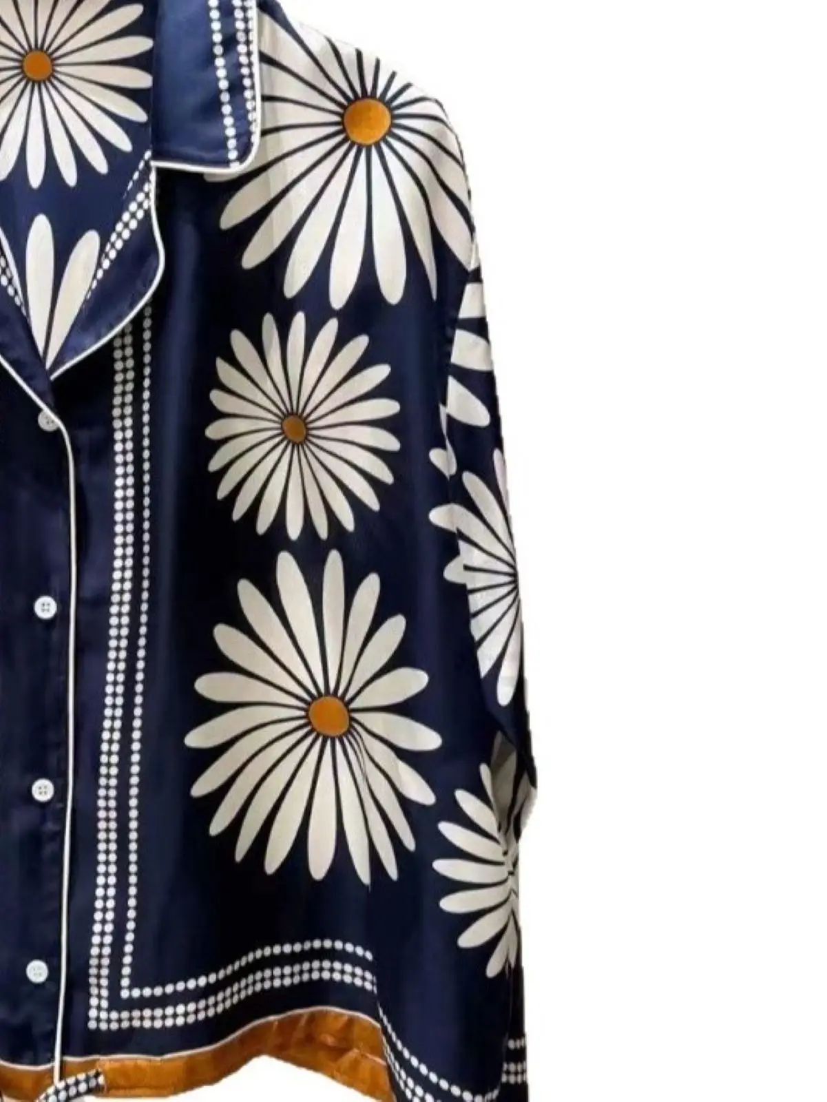 Spring/Summer Women Turn-down Collar Daisy Print Long Sleeve Contrast Shirt Single Breasted Loose Fashion Casual Blouse
Spring/Summer Women Turn-down Collar Daisy Print Long Sleeve Contrast Shirt Single Breasted Loose Fashion Casual Blouse
