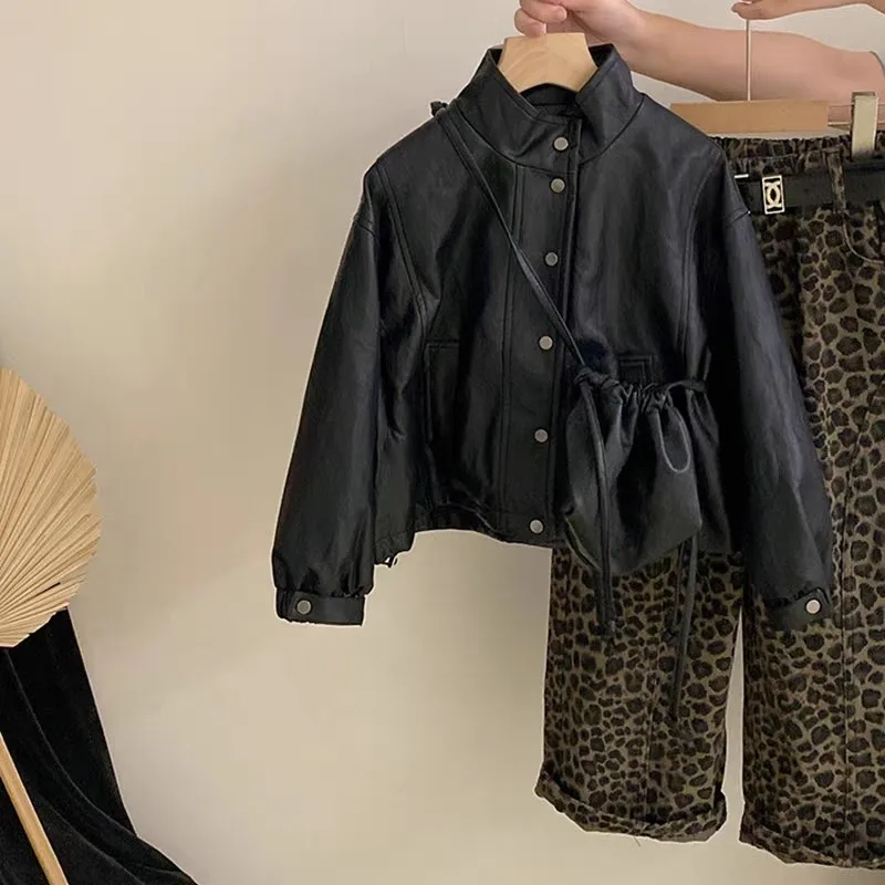Korean Edition Big Children's Leather Jacket+Leopard Pattern Casual Pants 2-piece Set Girls' Set Spring and Autumn New Style
Korean Edition Big Children's Leather Jacket+Leopard Pattern Casual Pants 2-piece Set Girls' Set Spring and Autumn New Style
