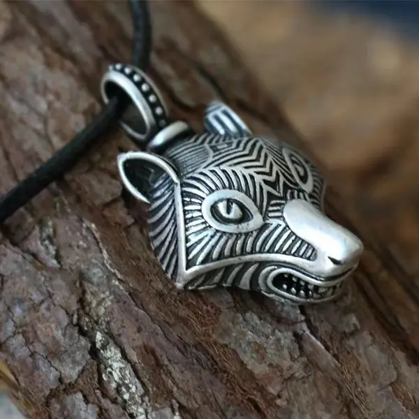 10pcs Wolf amulet Pendant. Wolf Fenrir pendant Viking Wolf Head pendant Animal totem Guardian totem Spirit Keeper
10pcs Wolf amulet Pendant. Wolf Fenrir pendant Viking Wolf Head pendant Animal totem Guardian totem Spirit Keeper