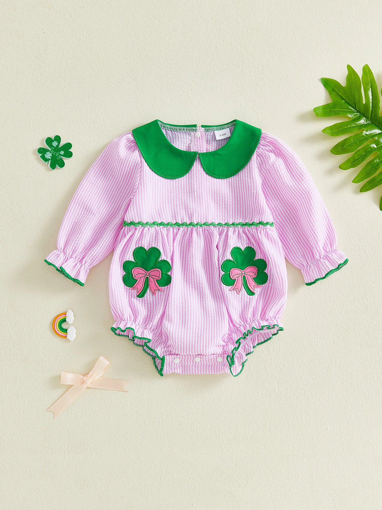 Стильный ирландский комбинезон для маленьких девочек с полосатым бантом и вышивкой клевера, комбинезон с кукольным воротником и длинными рукавами для повседневного весны
Стильный ирландский комбинезон для маленьких девочек с полосатым бантом и вышивкой клевера, комбинезон с кукольным воротником и длинными рукавами для повседневного весны