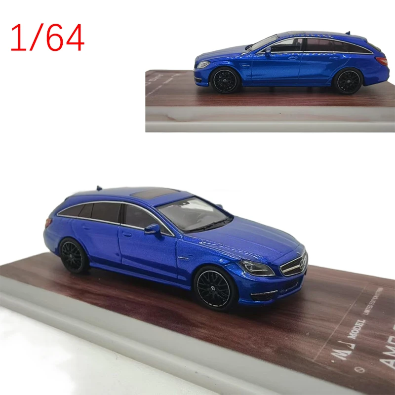 Diecast 1/64 Scale Model Car Mercedes Cla63 Alloy Car Model Mercedes Benz Play Vehicles Toys for Boys Original Box
Diecast 1/64 Scale Model Car Mercedes Cla63 Alloy Car Model Mercedes Benz Play Vehicles Toys for Boys Original Box