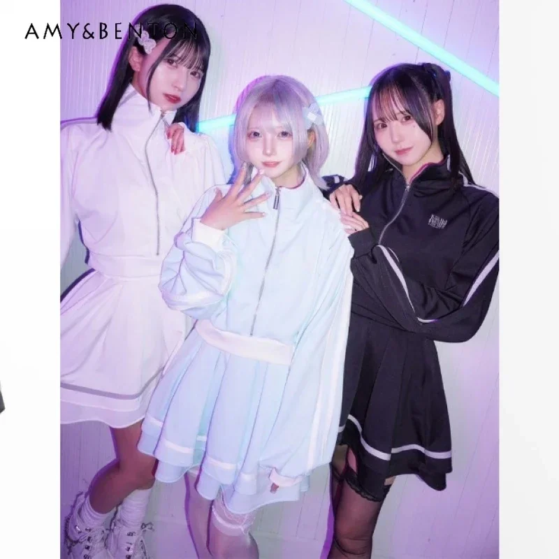 NEW Subculture Gothic Set Japanese Harajuku Mine Sweet Cool Girl Stand-up Collar Short Jacket Pleated Skirt Two-piece Set Women
NEW Subculture Gothic Set Japanese Harajuku Mine Sweet Cool Girl Stand-up Collar Short Jacket Pleated Skirt Two-piece Set Women