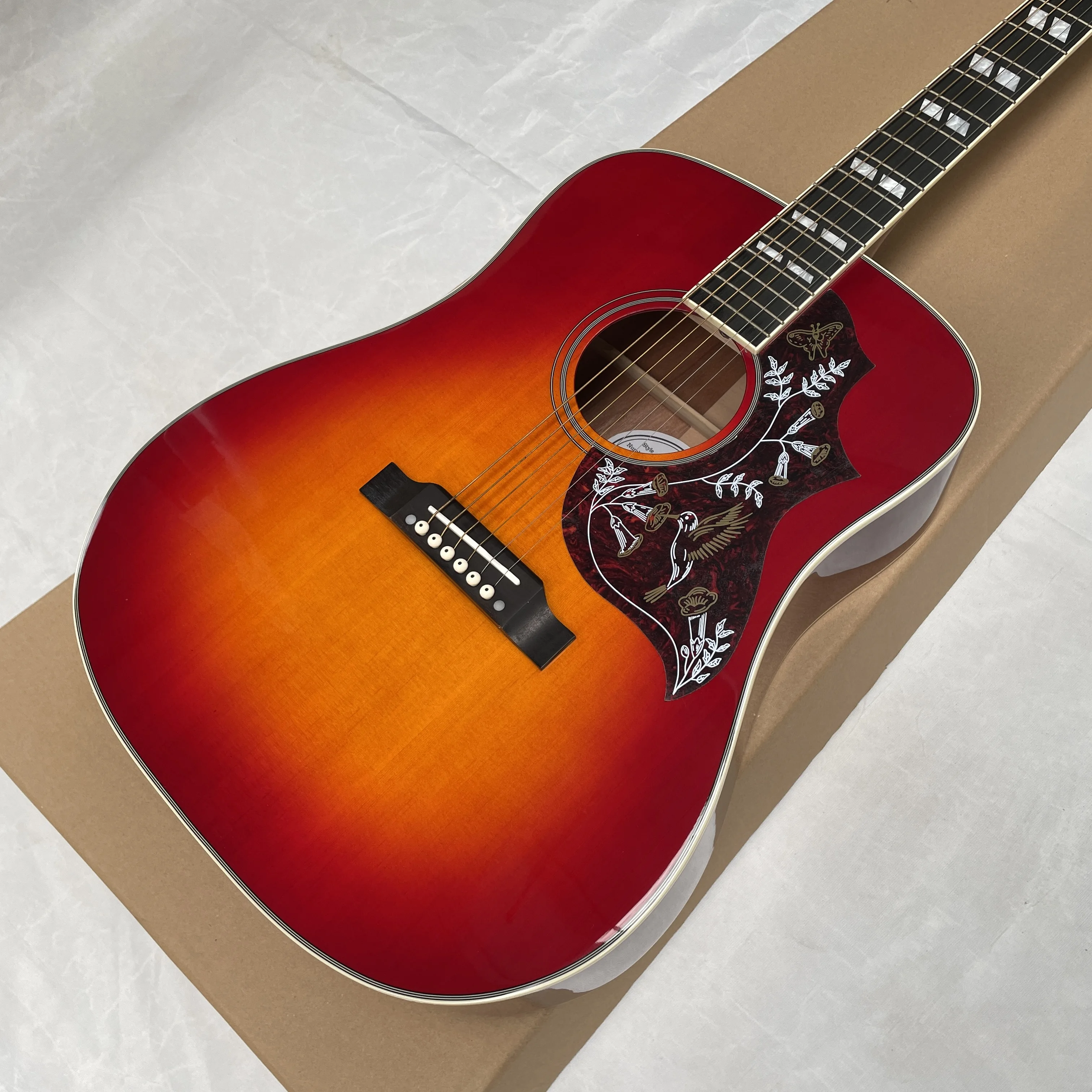 D-shaped sunset-colored acoustic guitar with pickup and multi-layer binding guitars,a high-quality advanced professionalguitarra
D-shaped sunset-colored acoustic guitar with pickup and multi-layer binding guitars,a high-quality advanced professionalguitarra