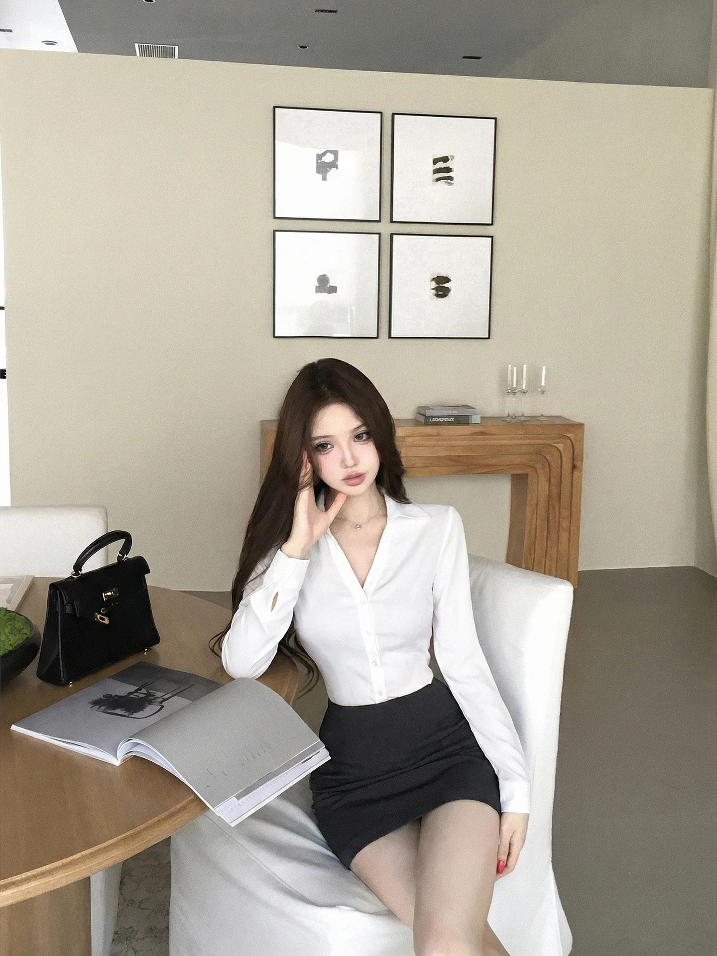 Black Strawberries White Neck Long Sleeve Women's Shirt Spring Uniform Set Bodycon Skirt Two-Piece Suit Fashionable
Black Strawberries White Neck Long Sleeve Women's Shirt Spring Uniform Set Bodycon Skirt Two-Piece Suit Fashionable