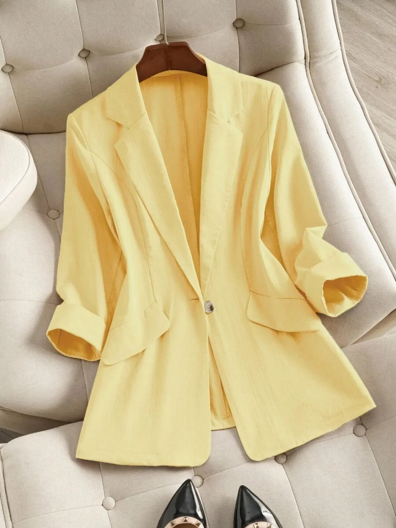 Plus Size Spring Autumn Women Elegant Suit Jacket Casual Fashion Solid Cardigan Coat Office Lady Outwear Tops
Plus Size Spring Autumn Women Elegant Suit Jacket Casual Fashion Solid Cardigan Coat Office Lady Outwear Tops