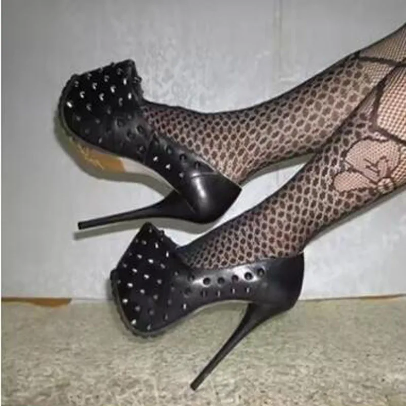 Punk Style Black Matte Leather Round Toe Rivet Studded Platform Pull On Stiletto Pumps Women Night Club High Heel Party Shoes
Punk Style Black Matte Leather Round Toe Rivet Studded Platform Pull On Stiletto Pumps Women Night Club High Heel Party Shoes